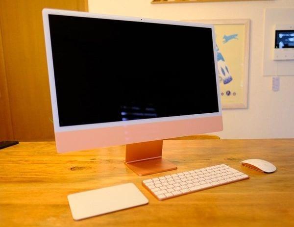 アップルが｢7色のiMac｣を発売する深すぎるワケ リモートワークにとって非常に重要な機能だ 