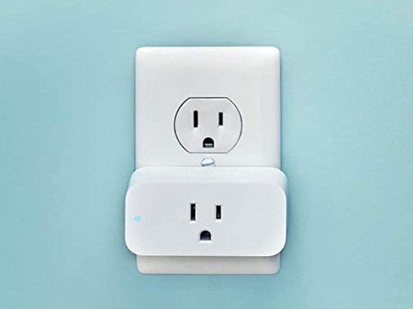 What is a Smart Plug and How Does it Work - Dignited