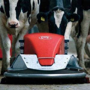 Lely Discovery Collector 120 slurry vacuum robot improves herd health at Wester Lochdrum