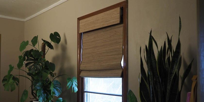www.makeuseof.com SmartWings Motorized Woven Wood Shades Review: Smart Home Options With a Natural Aesthetic