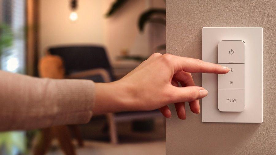 Philips Hue Dimmer vs Nanoleaf Remote: which is the best wireless smart light switch? 