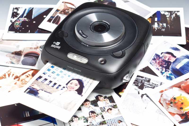 デジカメではない、デジタルな“チェキ”である！　富士フイルム「instax SQUARE SQ10」で遊んでみた（1/3 ページ）