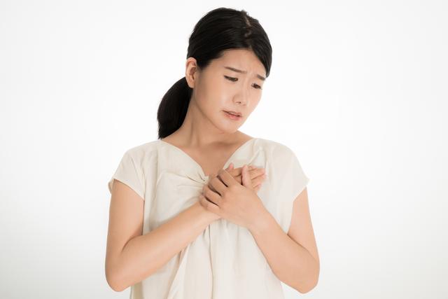 Is this a menopause⁉ Bassedo disease?How to distinguish hyperthyroidism