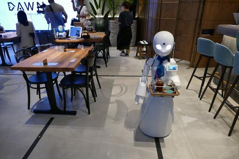 「分身ロボットカフェDAWN ver.β」常設実験店が日本橋に誕生