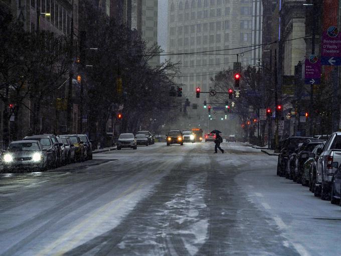 Weather issues impact travel in Downtown Pittsburgh