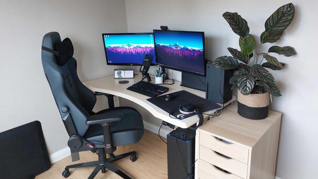 Flexispot E7 review – a standing desk for both work and play