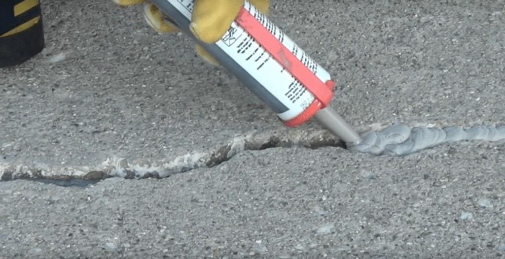 The Best Asphalt Driveway Crack Fillers of 2022