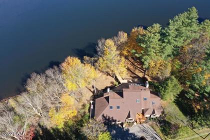 Just Listed in the Poconos: Lakeside Contemporary in Lake Naomi