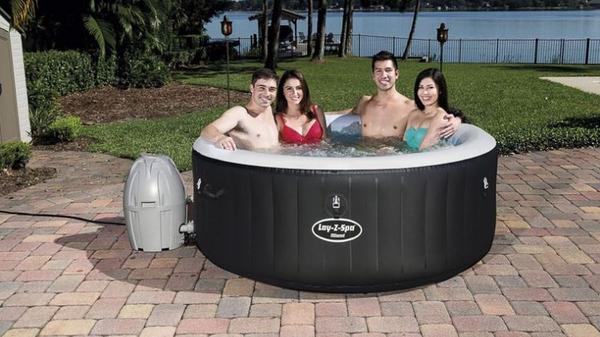 B&M brings back its sell-out £280 hot tub just in time for the August heatwave 
