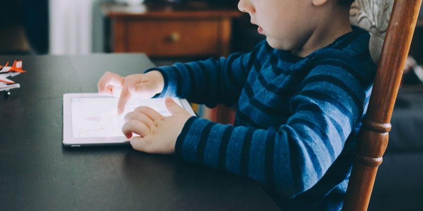 www.makeuseof.com Why You Shouldn't Buy an Amazon Fire Tablet for Your Kids