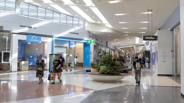 Queensland COVID site list grows as several stores in Indooroopilly shopping centre exposed to virus 