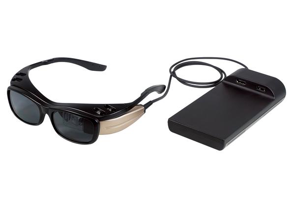 QD laser, retinal projection device "RETISSA Display II" with improved resolution and lower price