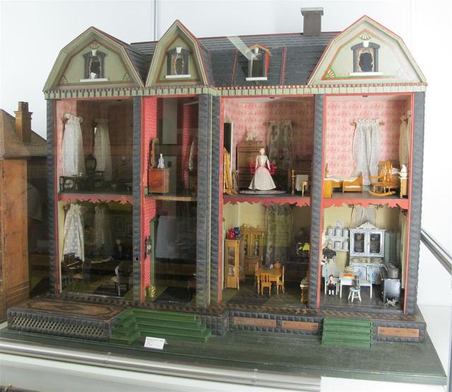 Best dollhouses including one on display at Hampton’s Tuck Museum 
