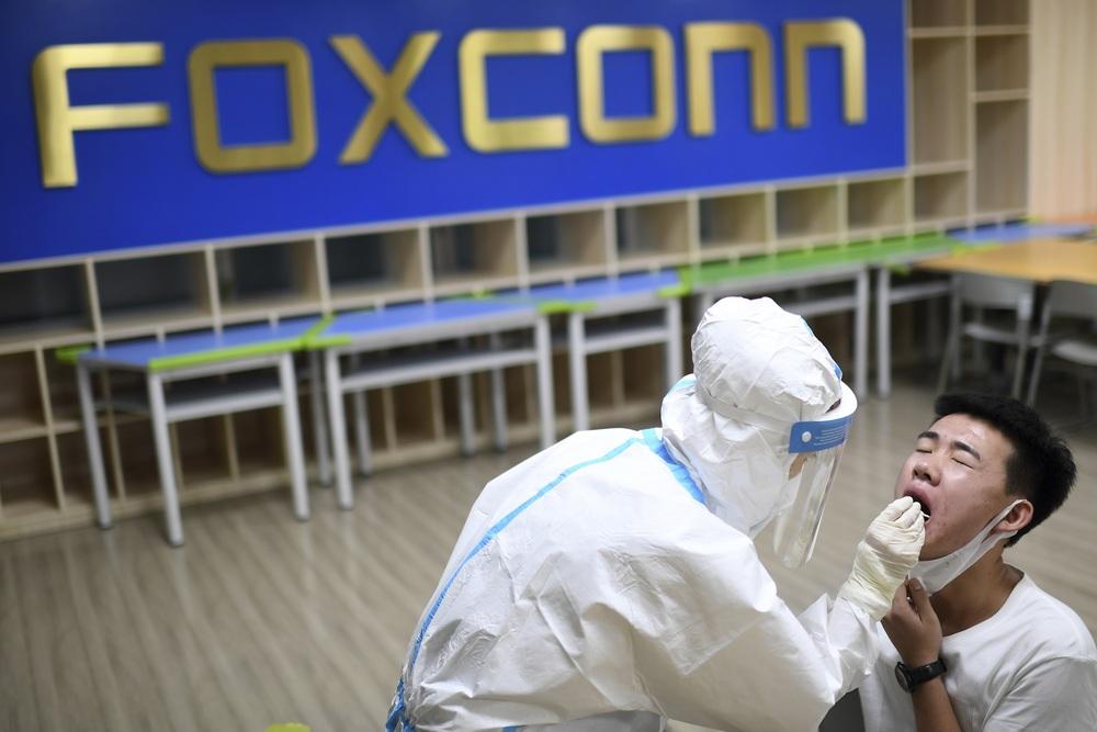 Apple supplier Foxconn pauses production in Shenzhen because of Covid outbreak