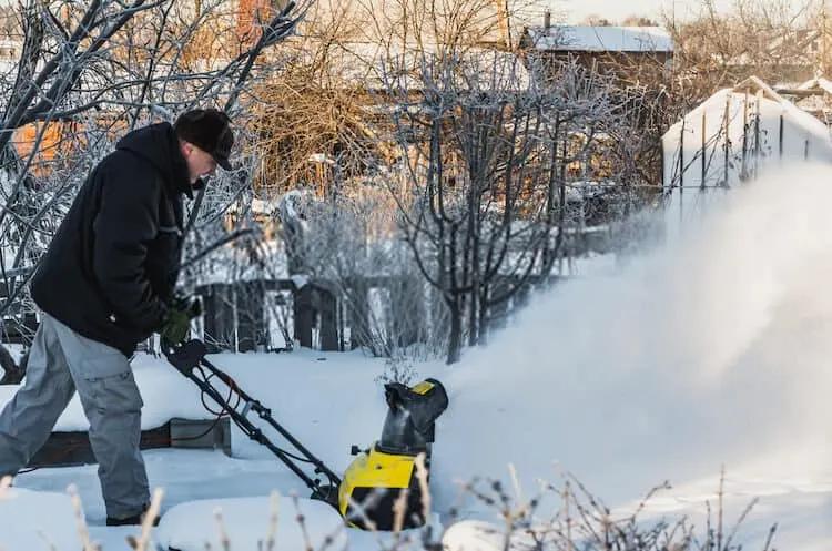 Electric Snowblower Does The Job With 240 Volts 