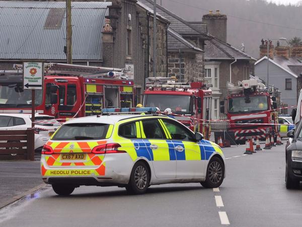 LIVE: People urged to keep away from high street as fire crews tackle major garden centre blaze