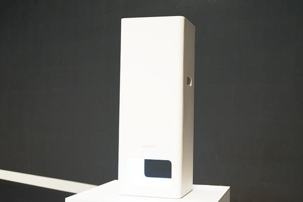 BALMUDA The Pure, an air purifier that becomes a "pillar of light" and purifies dirt in the air