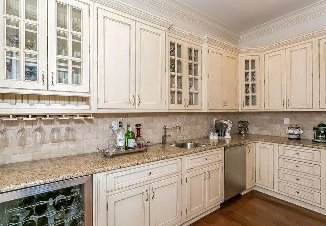 How To: Glaze Kitchen Cabinets 