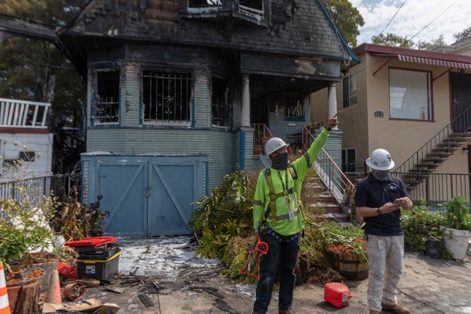 Search location by ZIP code Oakland officers broke windows, rescued residents from burning home 