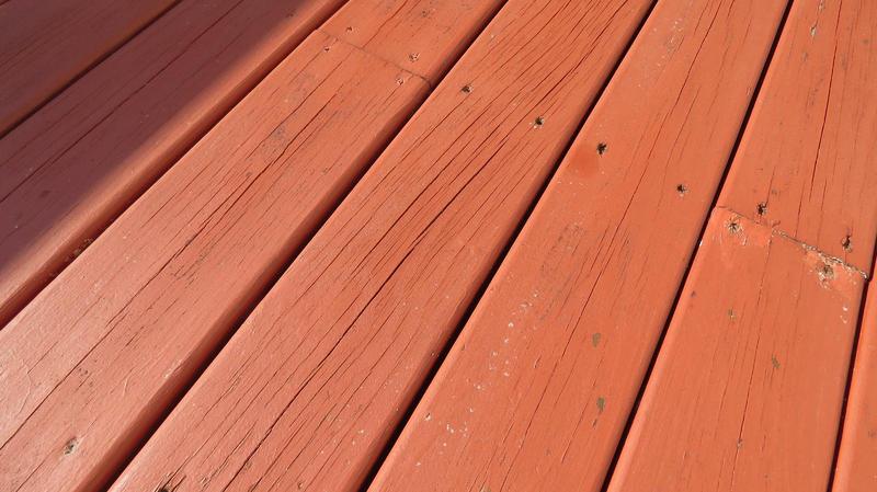 The Best Solid Deck Stains for Your Wood Structure