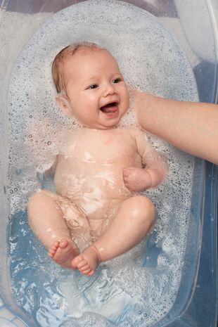 How often should you bathe your children? 