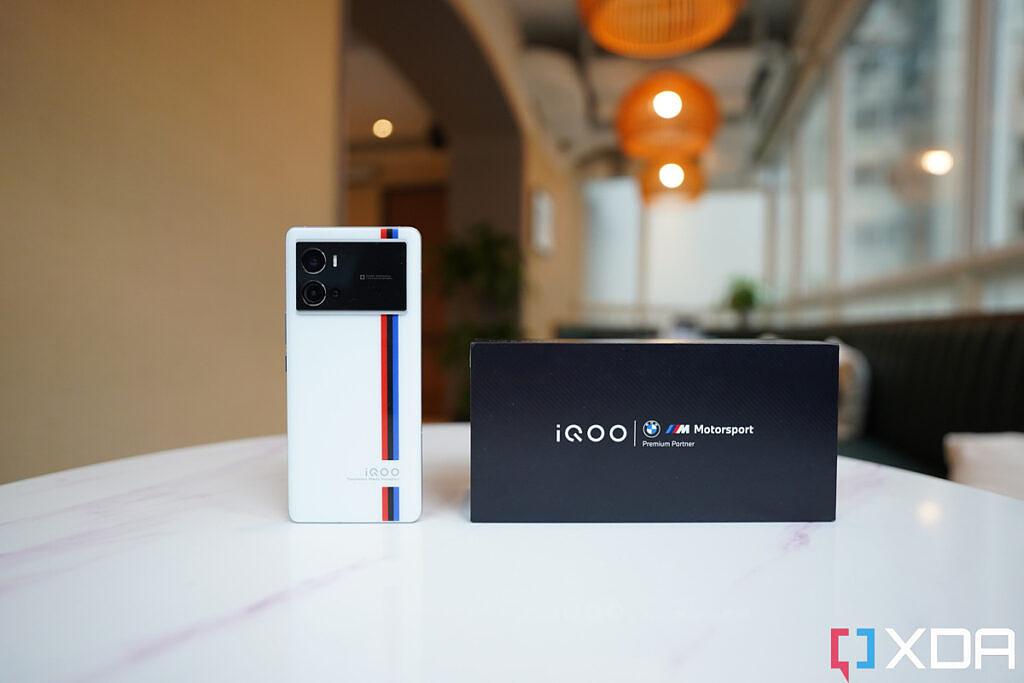 iQoo 9 Pro Review: A monster in shining armor
