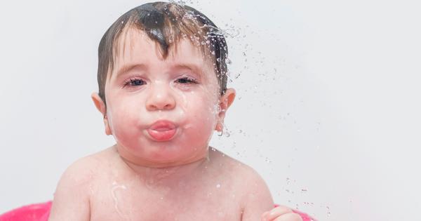 How to Bathe Babies during Winter? 