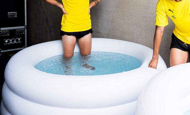 Which Is Better for Recovery: Ice Baths or Heat Therapy?