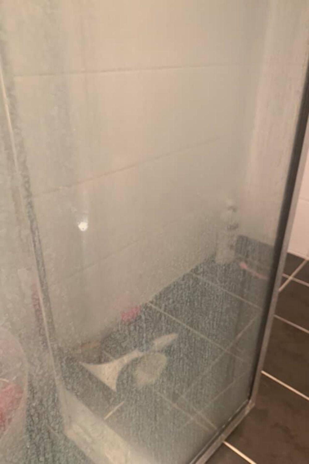'I’ve tried everything': Aussie mum swears by Bunnings miracle shower cleaner