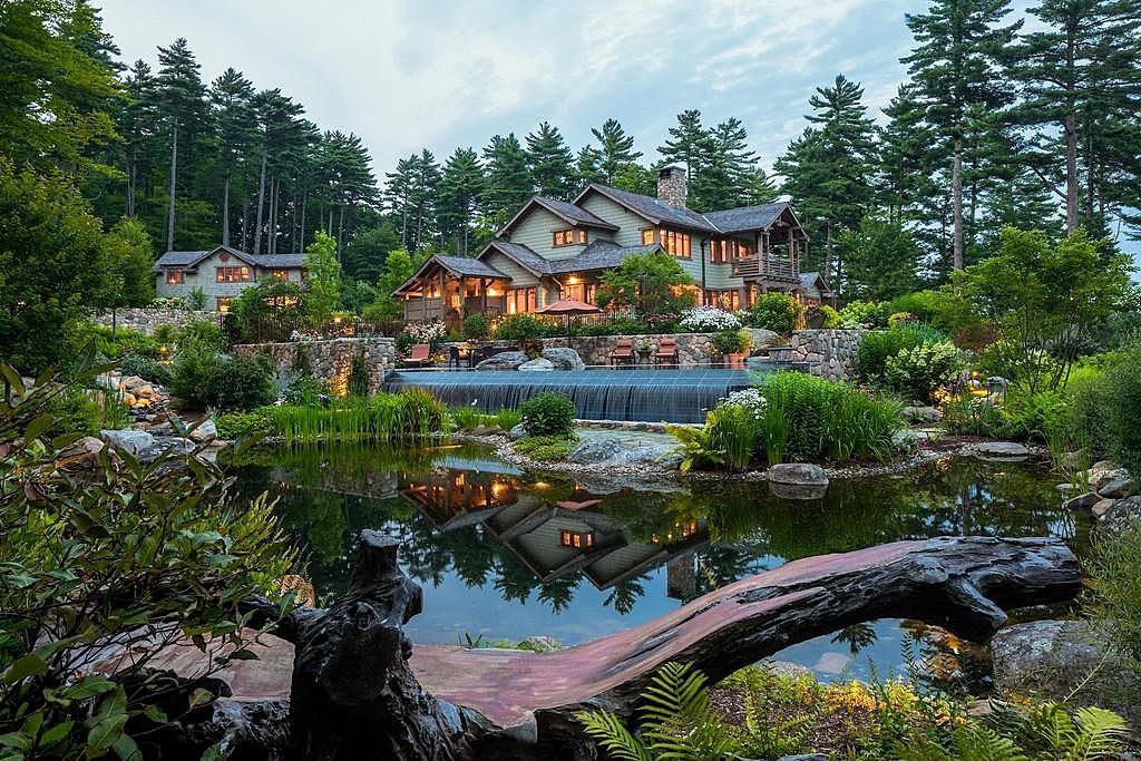 The Largest Home For Sale In Maine Does Not Disappoint