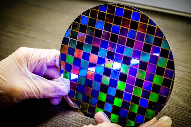 Singapore and Korean Researchers Devise Next-Gen Semiconductor Wafer Technique