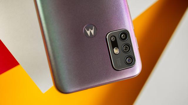 Motorola Moto G30 review 