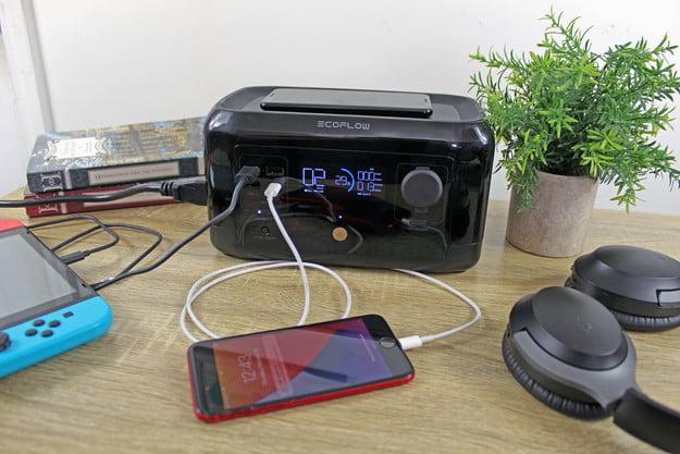 EcoFlow River Mini review: Portable power and wireless charging 