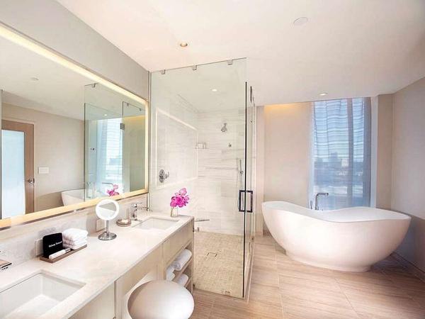 10 Easy Upgrades For a Hotel Bath Experience At Home