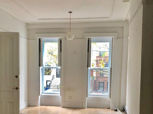 Everything You Need to Know About Restoring or Replacing Windows in a Brownstone