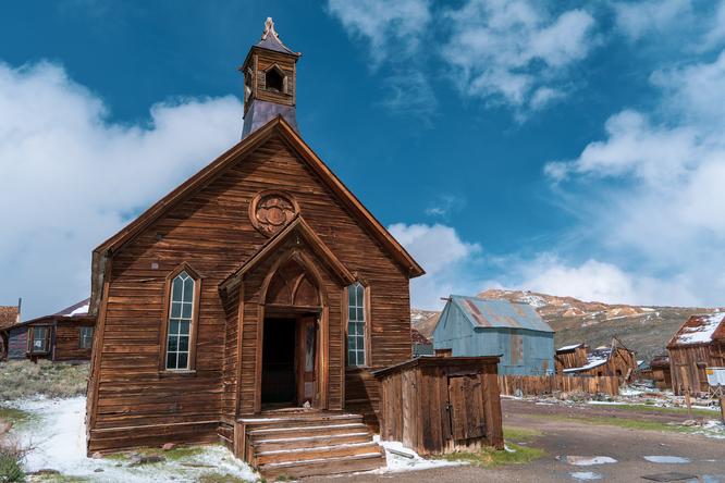 Why the state park system never restored this notorious California ghost town