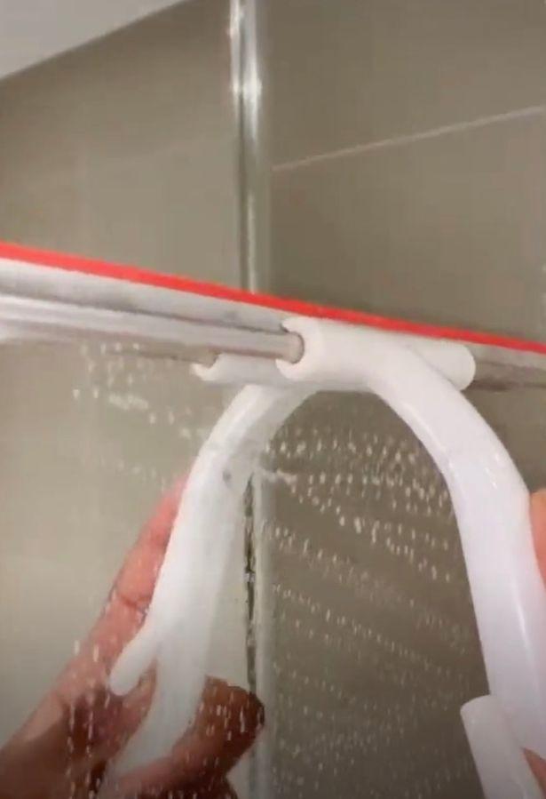 Woman shares simple cleaning trick to leave your mirrors streak-free and shiny