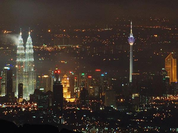 Developing Telecoms in emerging markets worldwide Will Malaysia’s single wholesale 5G network go ahead? 