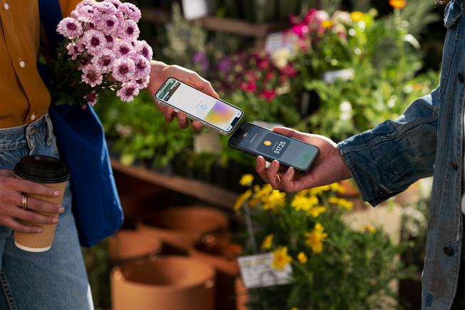 Apple empowers businesses to accept contactless payments through Tap to Pay on iPhone