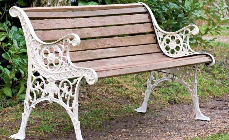 Weekend DIY: How to restore a cast iron garden bench 