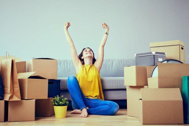 Moving Without Professionals - Pros and Cons 