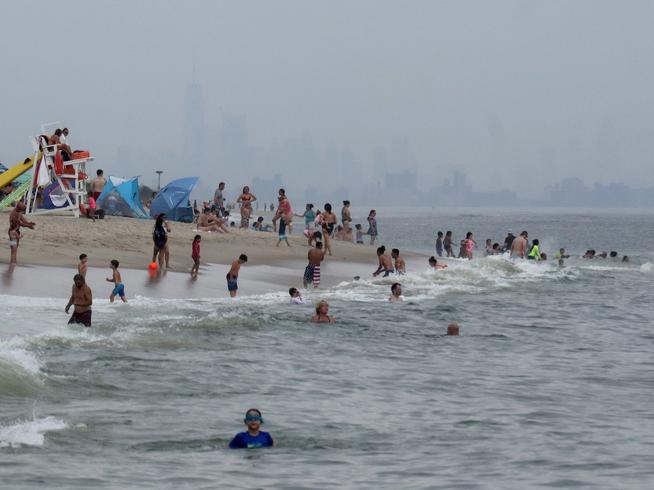 Hundreds of syringes found washed up on New Jersey beaches 