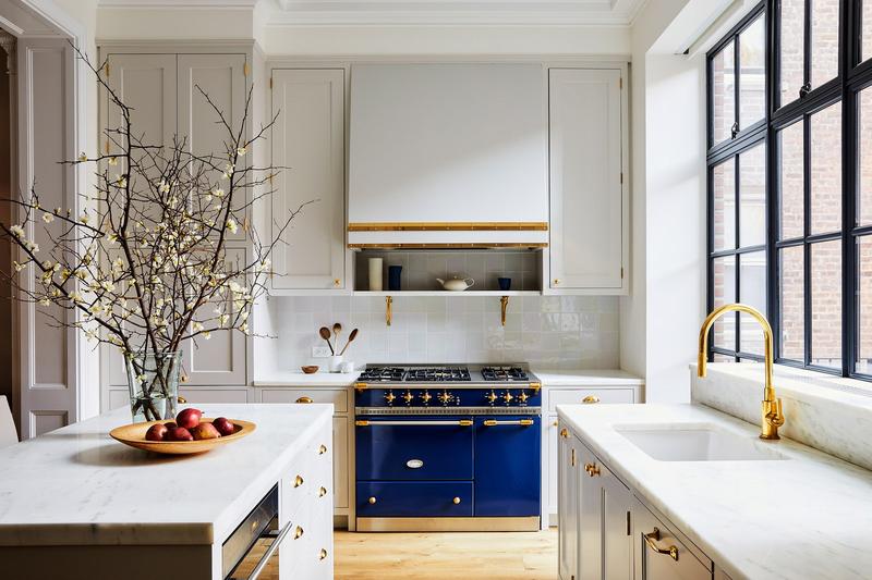 These 5 Kitchen Layout Ideas Will Help You Make the Most of Any Space
