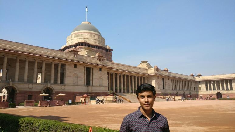 Ever wondered what the Rashtrapati Bhavan looks like from the inside? Take our guided tour 