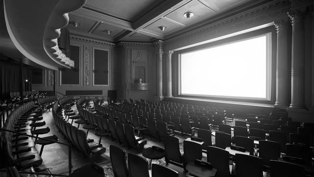 Indie Movie Theater Chains Struggle to Survive as Windows Shorten 