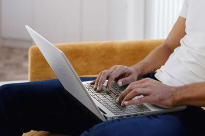 Dell flash sale drops must-have laptop prices as low as $300