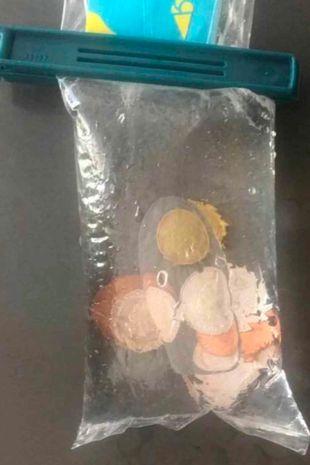 Mrs Hinch fan shares sandwich bag hack to keep flies out of your home this summer