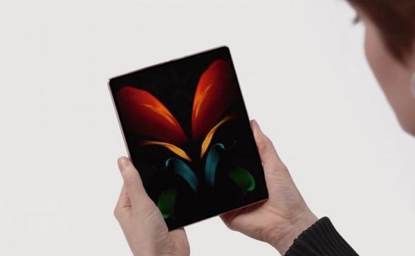 Rumor: Samsung is working on triple-folding tablet for next year 
