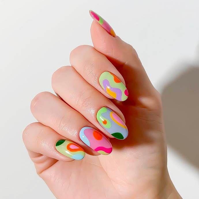 ‘Psychedelic Nails’ Is The Marble Manicure Trend Taking Your Digits Back To The ‘60s