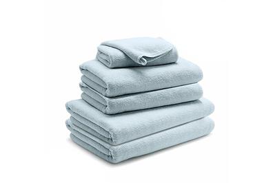 These Best-Selling Bath Towels Are  Apiece at Amazon, and Shoppers Are 'Blown Away' by How Soft They Are 